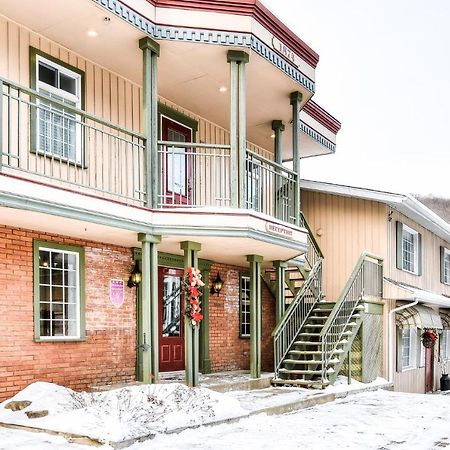 Auberge La Porte Rouge Mont-Tremblant Esterno foto