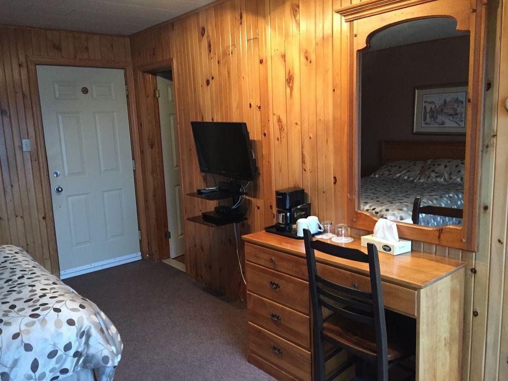 Auberge La Porte Rouge Mont-Tremblant Esterno foto