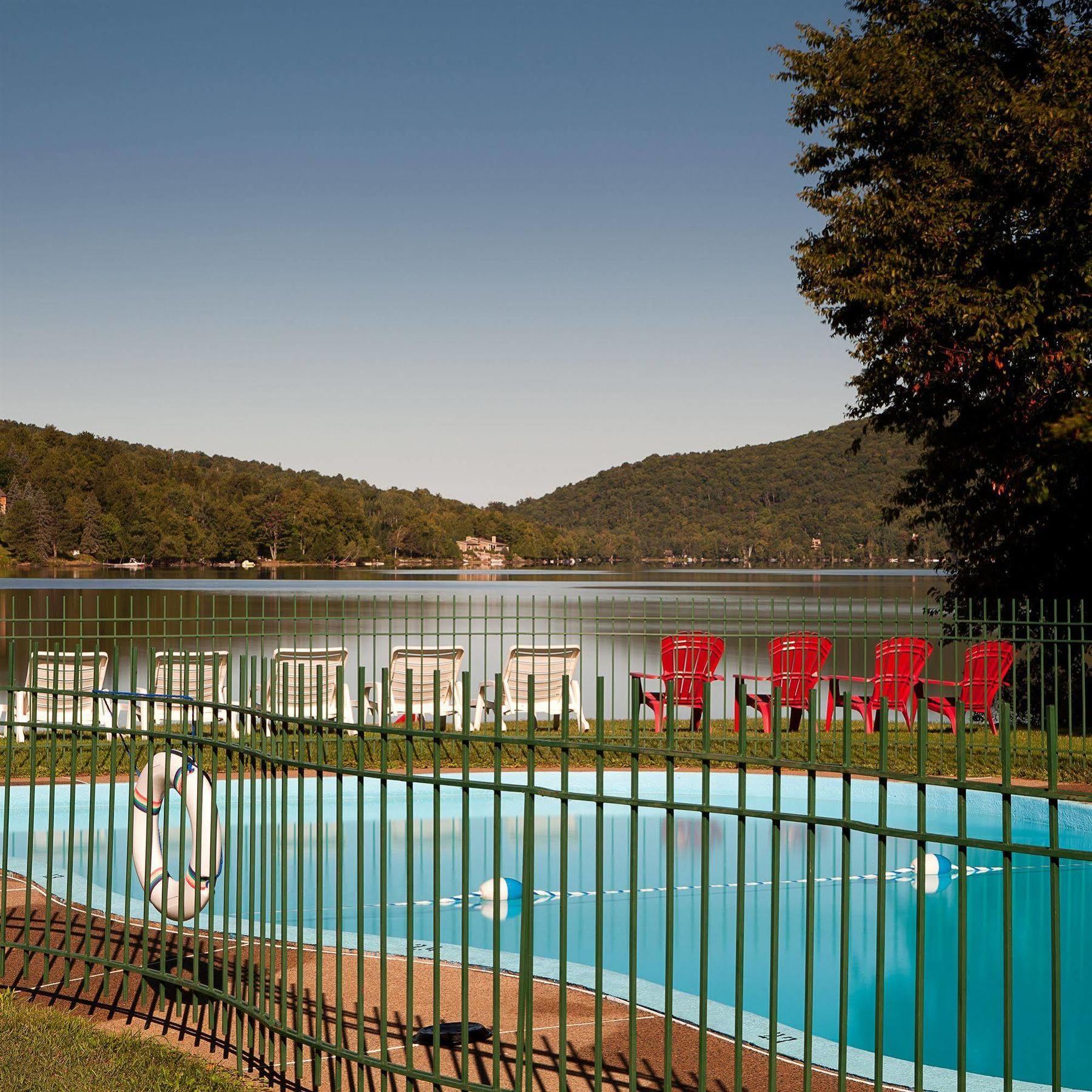 Auberge La Porte Rouge Mont-Tremblant Esterno foto